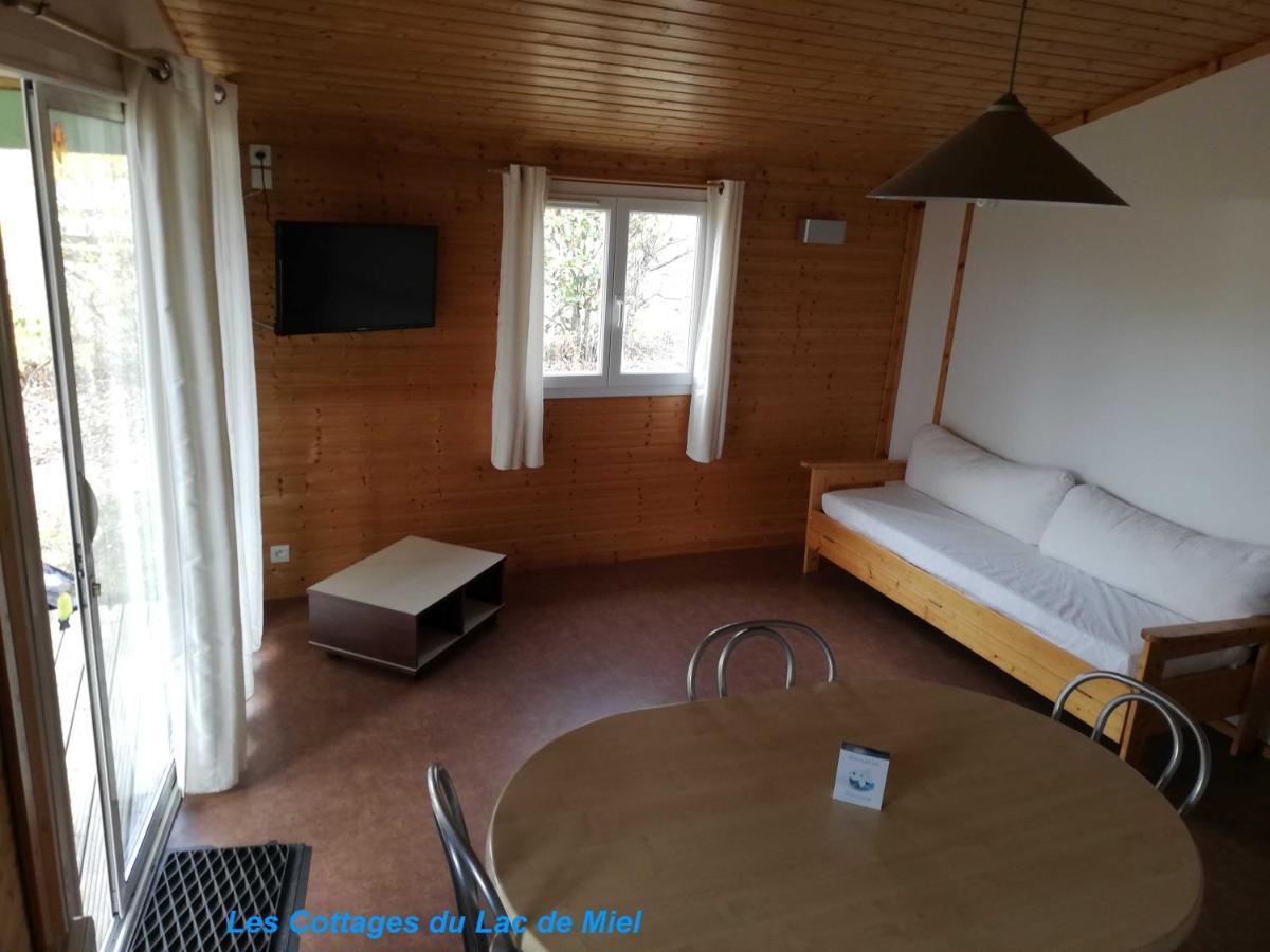 Cottages Du Lac De Miel Beynat المظهر الخارجي الصورة