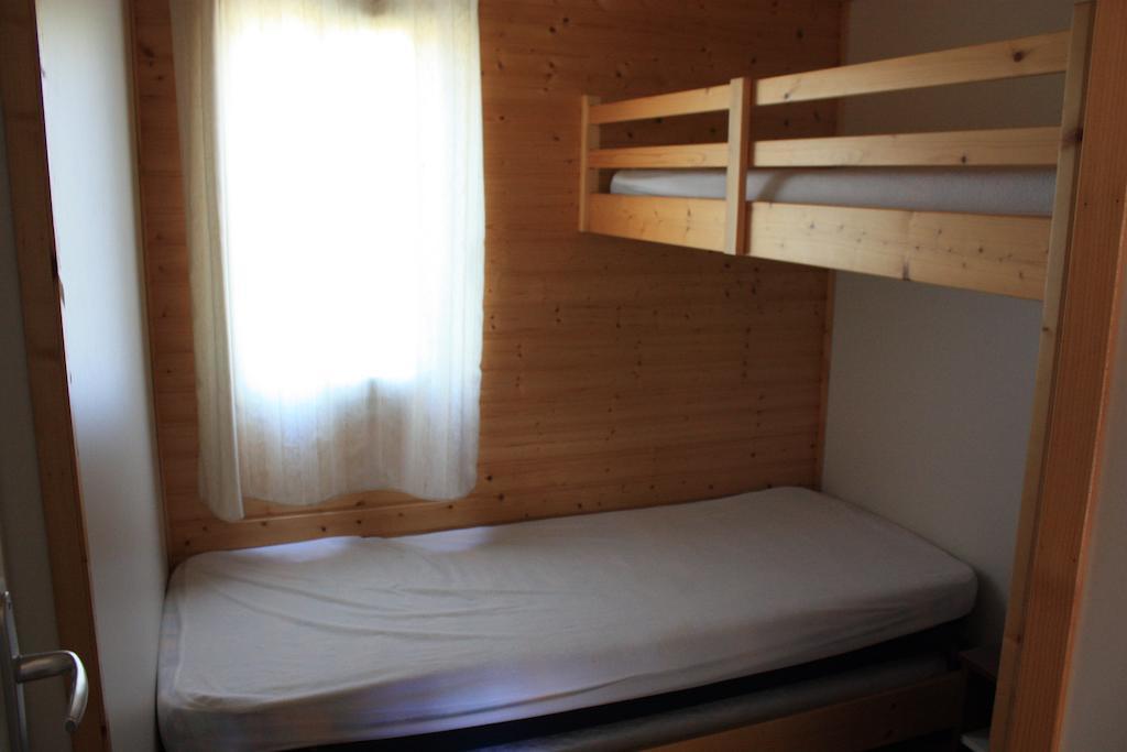 Cottages Du Lac De Miel Beynat الغرفة الصورة
